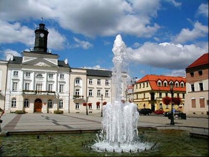 plock_ratusz_fontanna_360524.jpg plock_ratusz_fontanna_360524.jpg