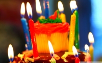 birthday_cake_and_candles-wallpaper-200